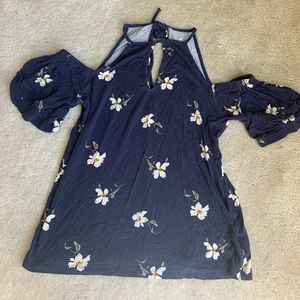 American Eagle Shoulderless Flower shirt